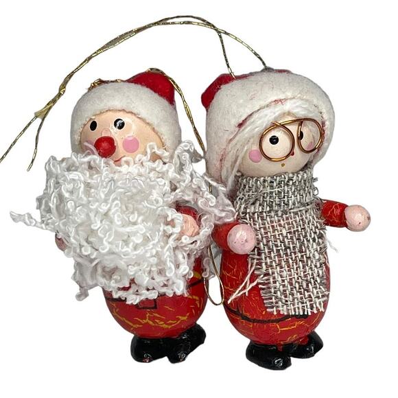 Vintage Wooden Santa and Mrs. Claus Christmas Ornaments - Picture 4 of 11
